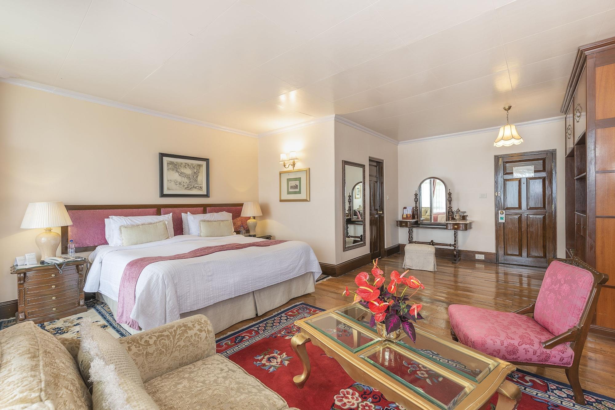 The Elgin Silver Oaks - Heritage & Kalimpong