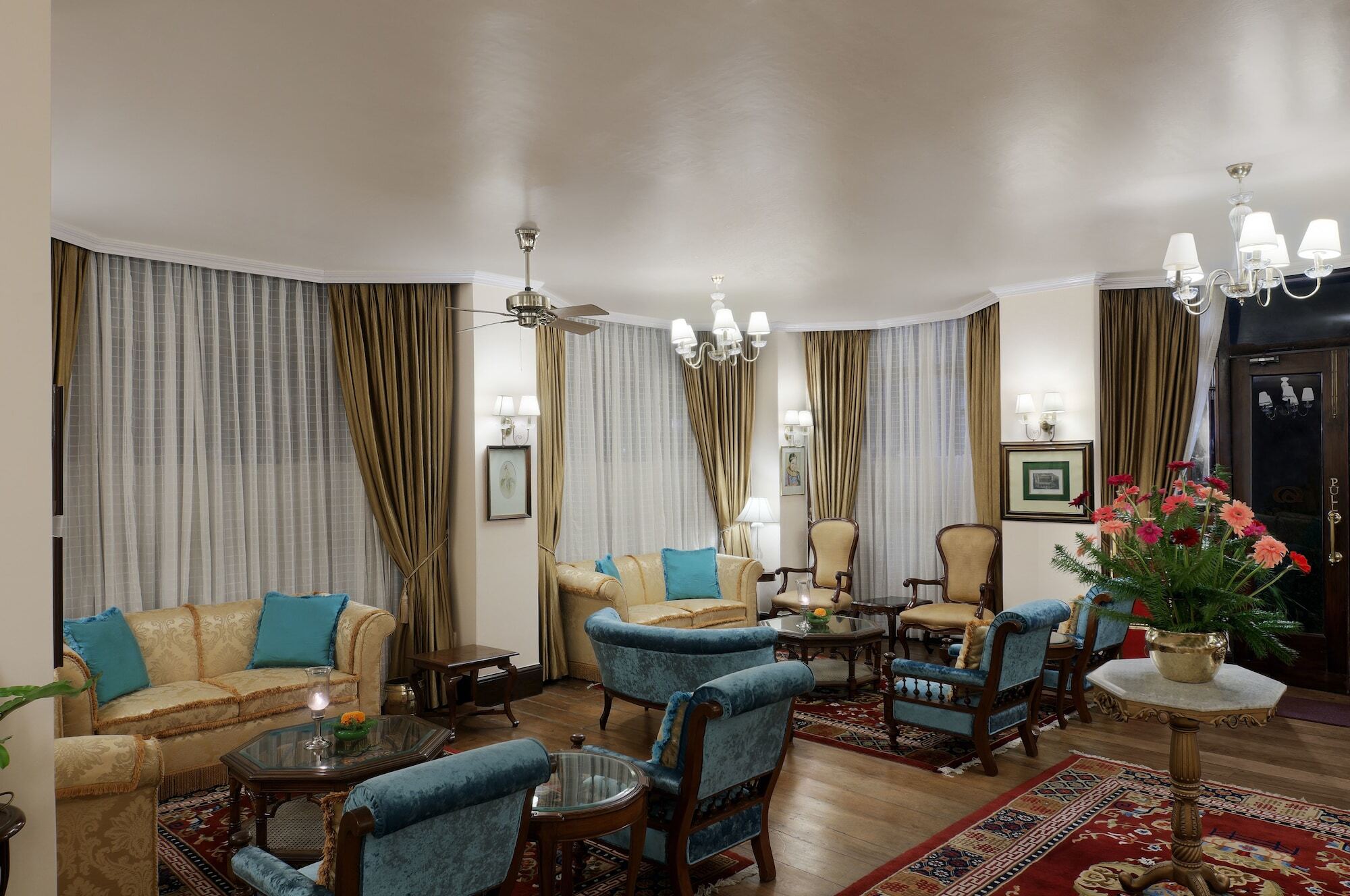 The Elgin Silver Oaks - Heritage &
